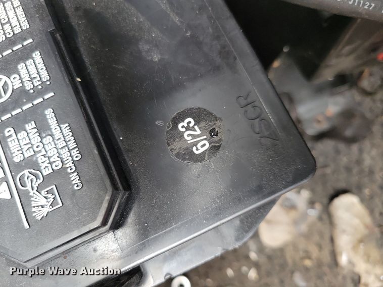 image for item DN4027 2003 Sylvan 190  boat