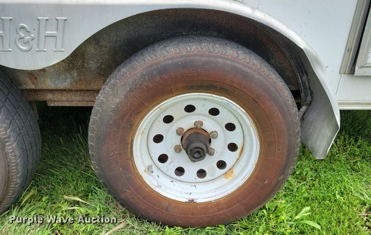 image for item DN4029 2018 H&H  enclosed cargo trailer