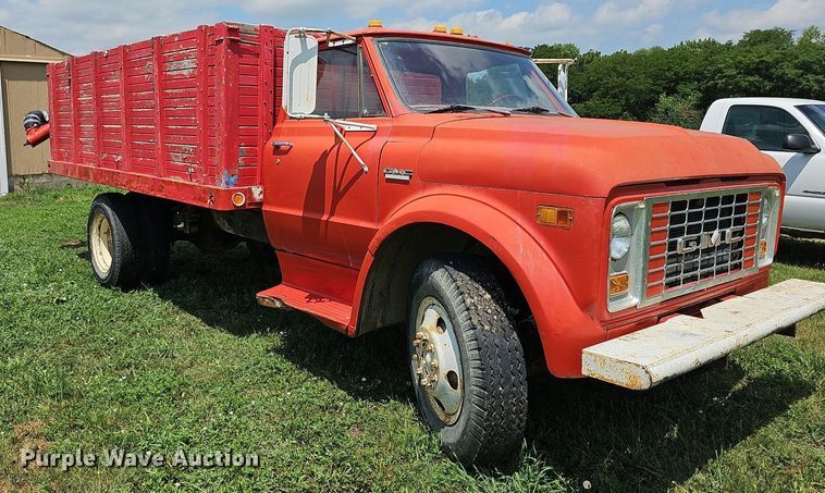 image for item DN8530 1969 GMC C50  grain truck