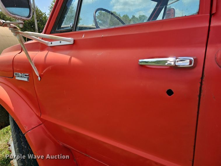 image for item DN8530 1969 GMC C50  grain truck