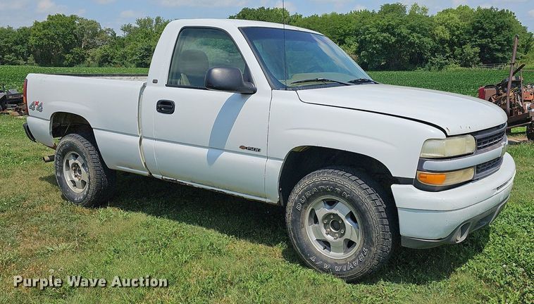 image for item DN8531 2000 Chevrolet Silverado 1500  pickup truck