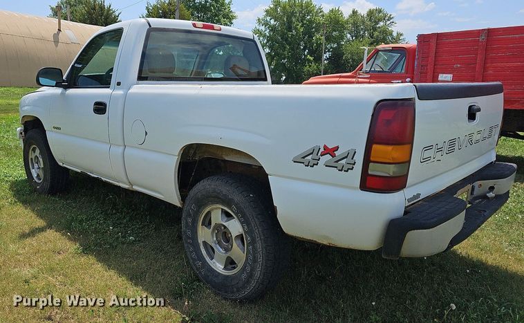 image for item DN8531 2000 Chevrolet Silverado 1500  pickup truck