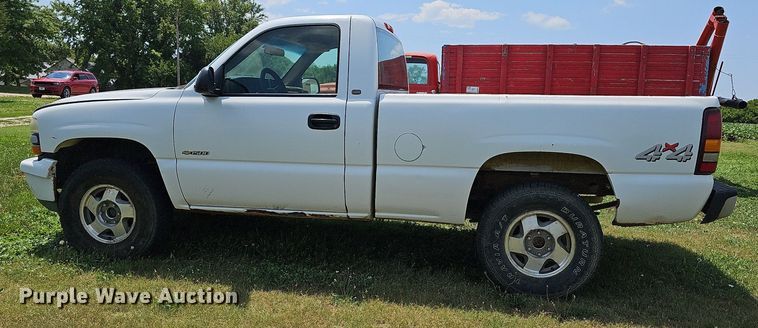 image for item DN8531 2000 Chevrolet Silverado 1500  pickup truck