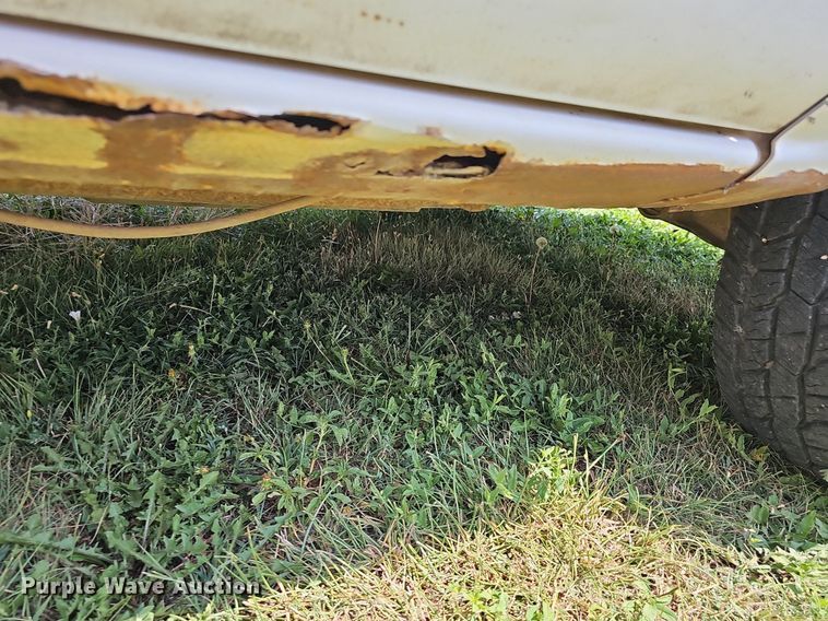 image for item DN8531 2000 Chevrolet Silverado 1500  pickup truck