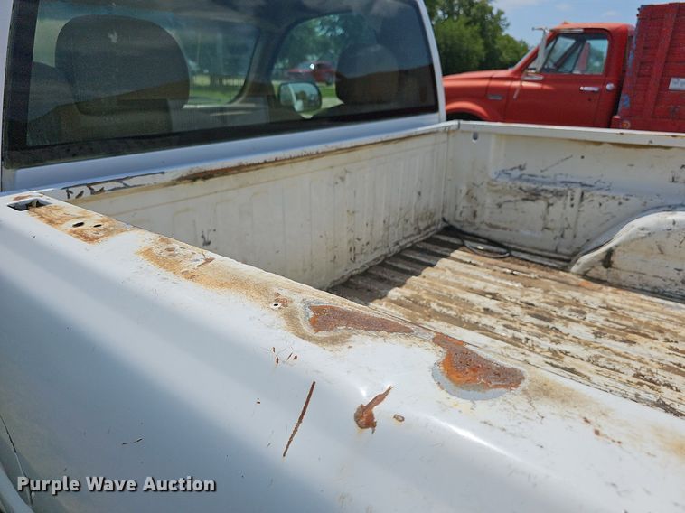 image for item DN8531 2000 Chevrolet Silverado 1500  pickup truck