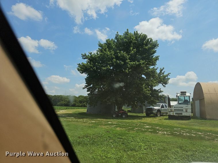 image for item DN8531 2000 Chevrolet Silverado 1500  pickup truck