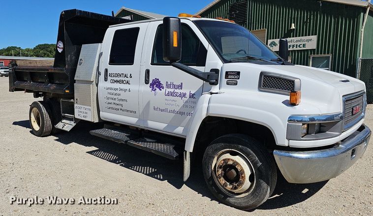 image for item DN8572 2009 GMC C5500  dump truck