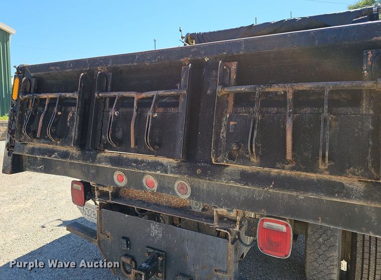 image for item DN8572 2009 GMC C5500  dump truck