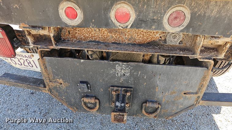 image for item DN8572 2009 GMC C5500  dump truck