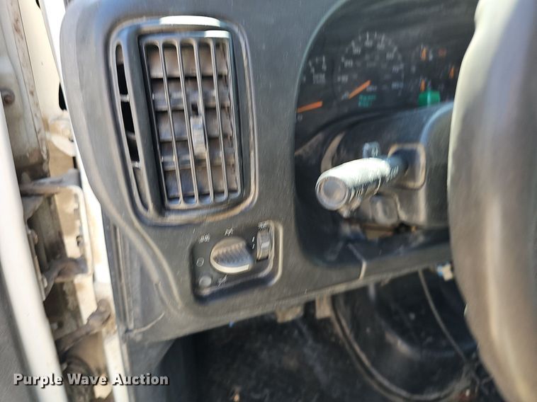 image for item DN8572 2009 GMC C5500  dump truck