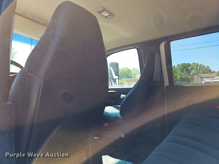 image for item DN8572 2009 GMC C5500  dump truck