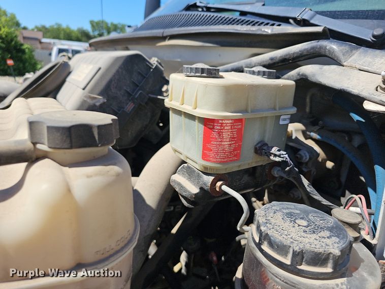 image for item DN8572 2009 GMC C5500  dump truck