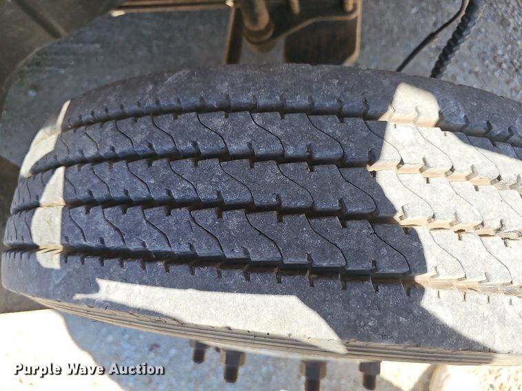 image for item DN8572 2009 GMC C5500  dump truck