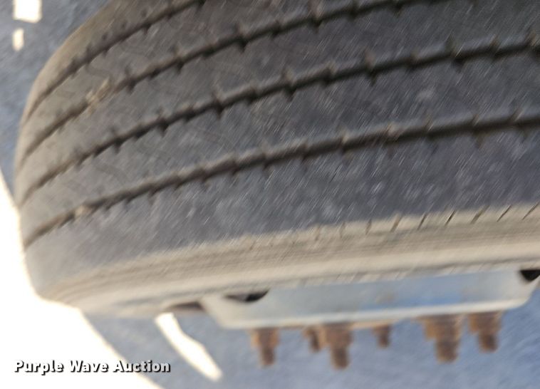 image for item DN8572 2009 GMC C5500  dump truck