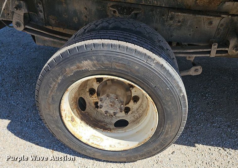 image for item DN8572 2009 GMC C5500  dump truck