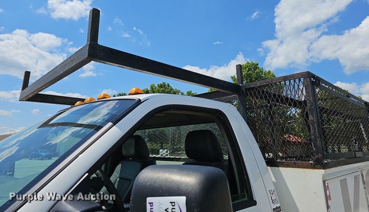 image for item DN8574 2013 Ford F450 Super Duty  utility / service truck