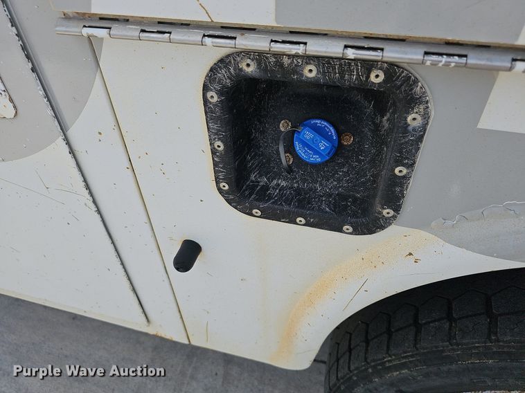image for item DN8574 2013 Ford F450 Super Duty  utility / service truck