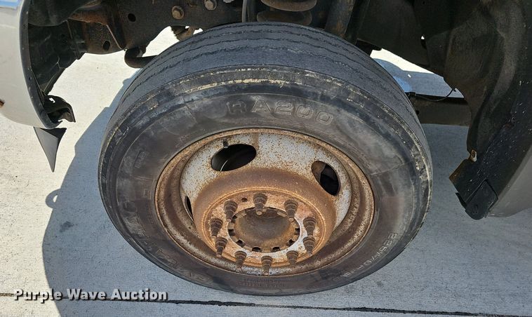 image for item DN8574 2013 Ford F450 Super Duty  utility / service truck