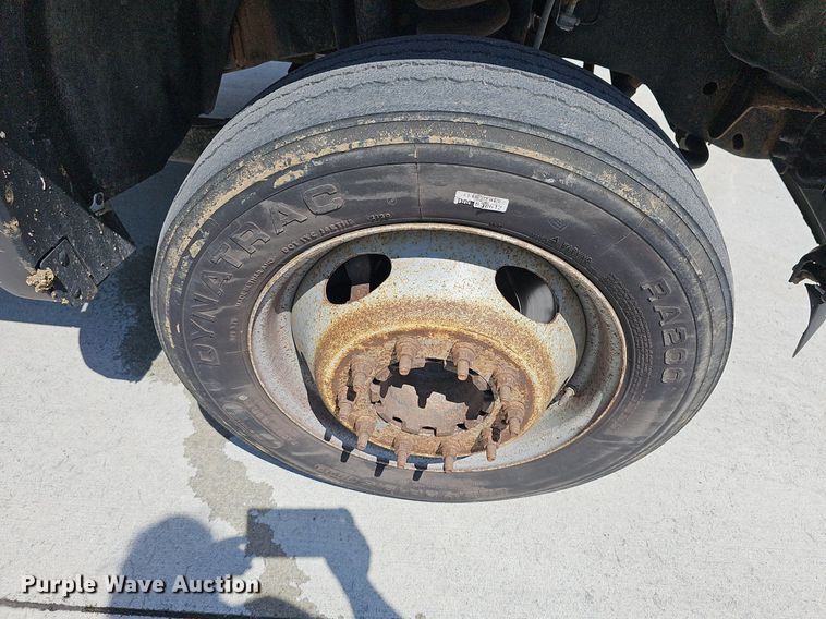 image for item DN8574 2013 Ford F450 Super Duty  utility / service truck