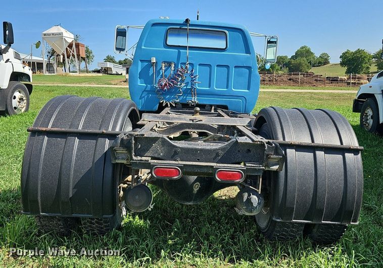 image for item DN8616 1978 Chevrolet Custom Deluxe 65  truck cab and chassis