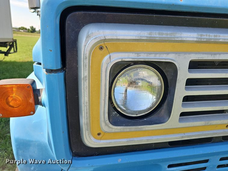 image for item DN8616 1978 Chevrolet Custom Deluxe 65  truck cab and chassis