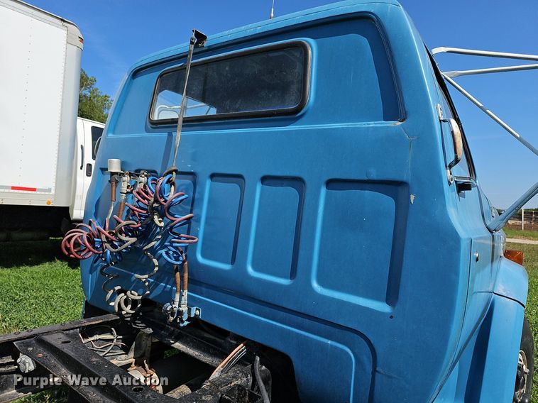 image for item DN8616 1978 Chevrolet Custom Deluxe 65  truck cab and chassis