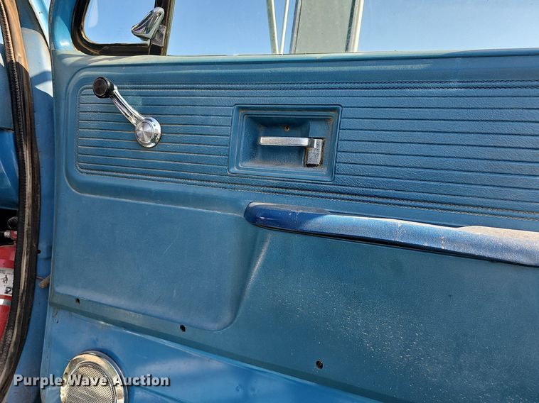 image for item DN8616 1978 Chevrolet Custom Deluxe 65  truck cab and chassis