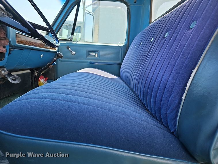 image for item DN8616 1978 Chevrolet Custom Deluxe 65  truck cab and chassis