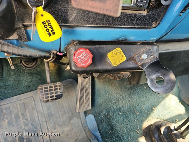 image for item DN8616 1978 Chevrolet Custom Deluxe 65  truck cab and chassis