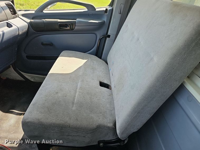 image for item DN8618 2007 Hino 338  delivery truck