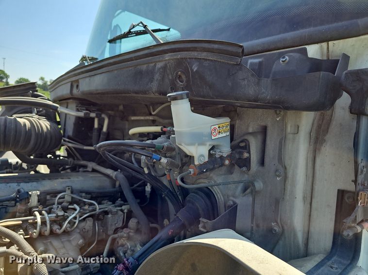 image for item DN8618 2007 Hino 338  delivery truck