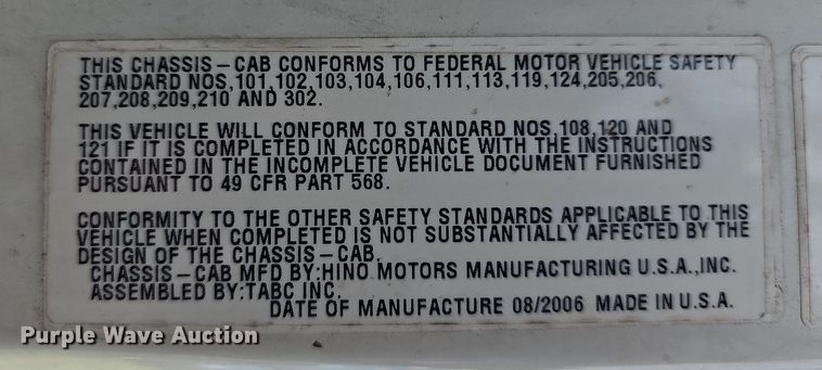 image for item DN8618 2007 Hino 338  delivery truck