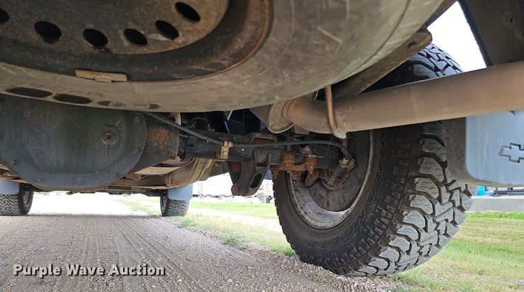 image for item DO2875 2017 Chevrolet Silverado 1500  Crew Cab pickup truck