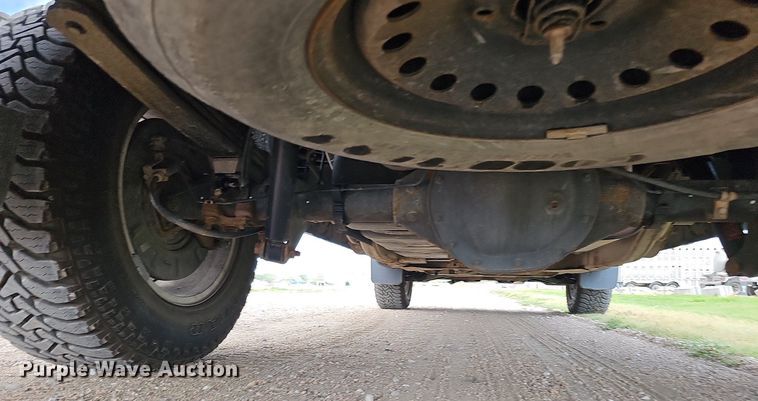 image for item DO2875 2017 Chevrolet Silverado 1500  Crew Cab pickup truck