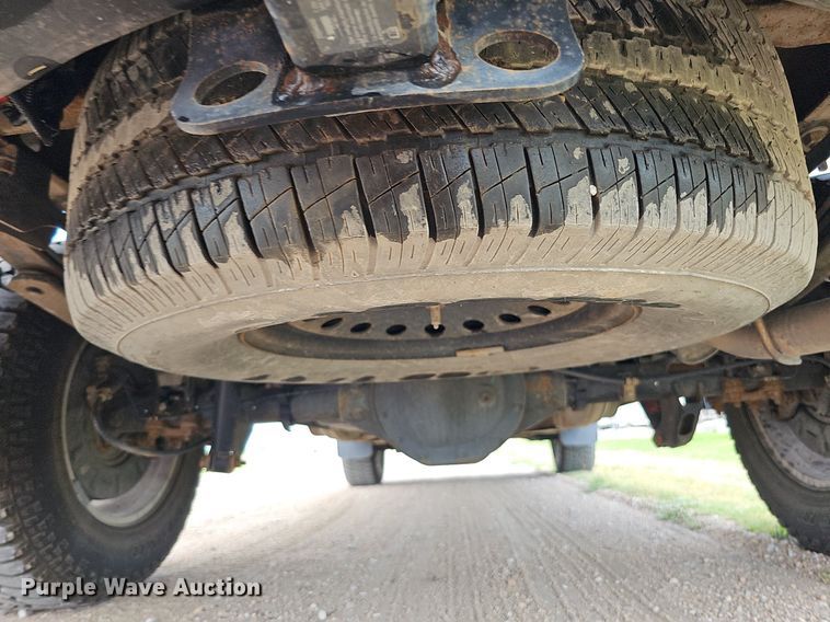 image for item DO2875 2017 Chevrolet Silverado 1500  Crew Cab pickup truck