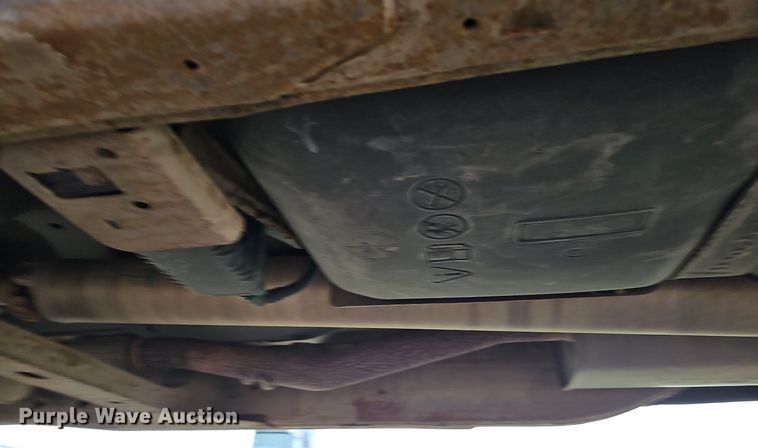 image for item DO2875 2017 Chevrolet Silverado 1500  Crew Cab pickup truck