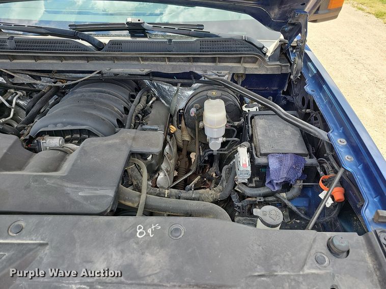 image for item DO2875 2017 Chevrolet Silverado 1500  Crew Cab pickup truck