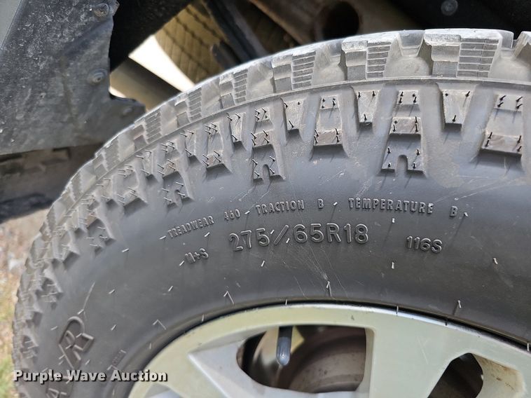 image for item DO2875 2017 Chevrolet Silverado 1500  Crew Cab pickup truck