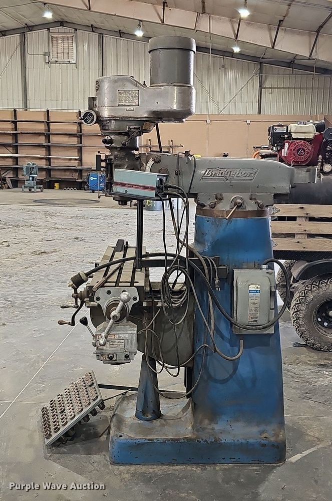 image for item DO2881 Bridgeport 44641  milling machine