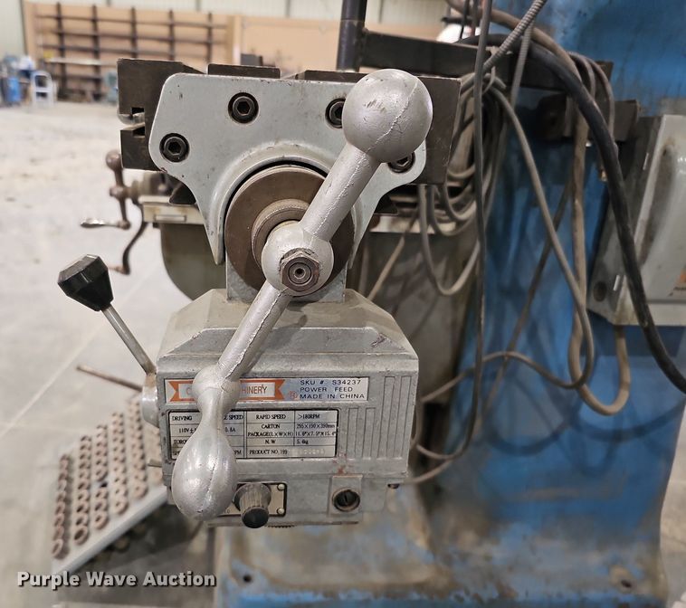 image for item DO2881 Bridgeport 44641  milling machine