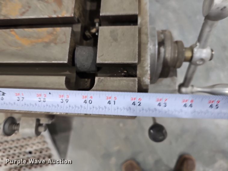 image for item DO2881 Bridgeport 44641  milling machine