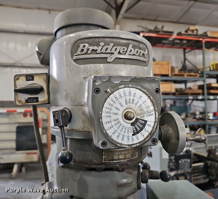 image for item DO2881 Bridgeport 44641  milling machine