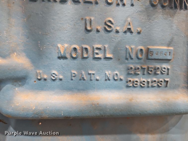 image for item DO2881 Bridgeport 44641  milling machine