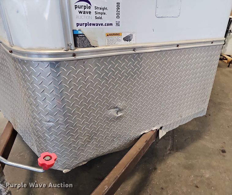 image for item DO2908 2012 H&H  enclosed cargo trailer