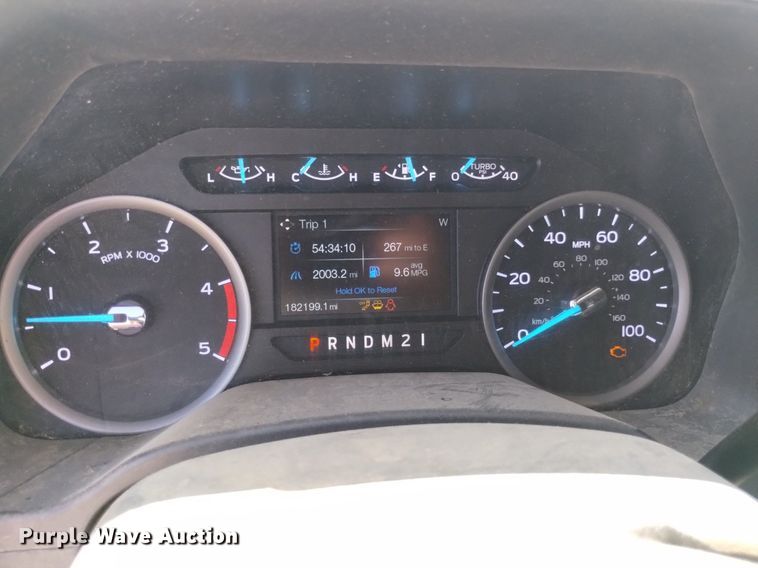 image for item DP3322 2018 Ford F450 Super Duty  Crew Cab flatbed truck