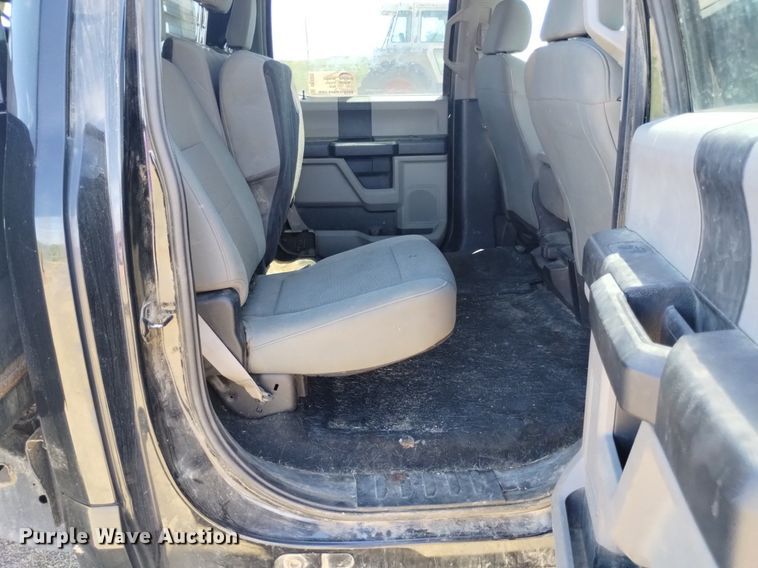 image for item DP3322 2018 Ford F450 Super Duty  Crew Cab flatbed truck