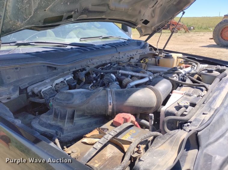 image for item DP3322 2018 Ford F450 Super Duty  Crew Cab flatbed truck