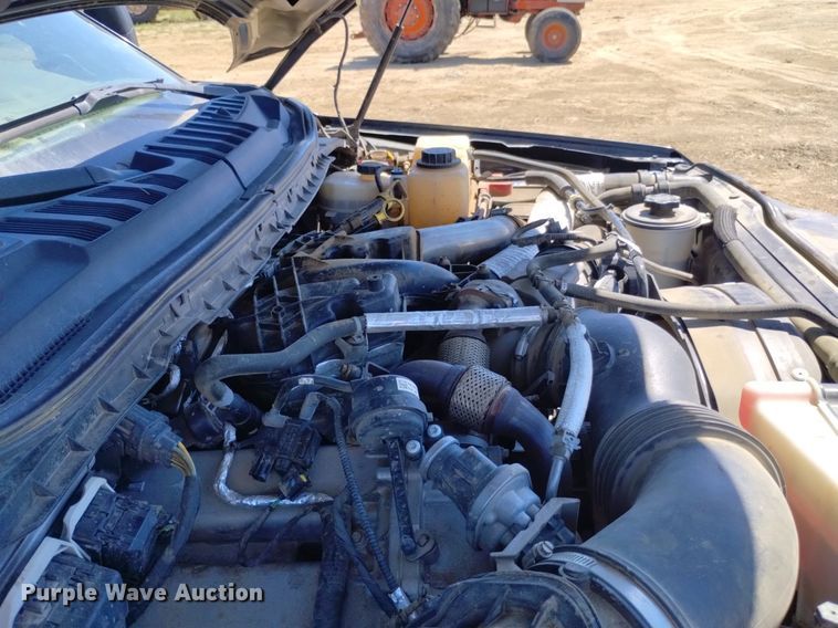 image for item DP3322 2018 Ford F450 Super Duty  Crew Cab flatbed truck