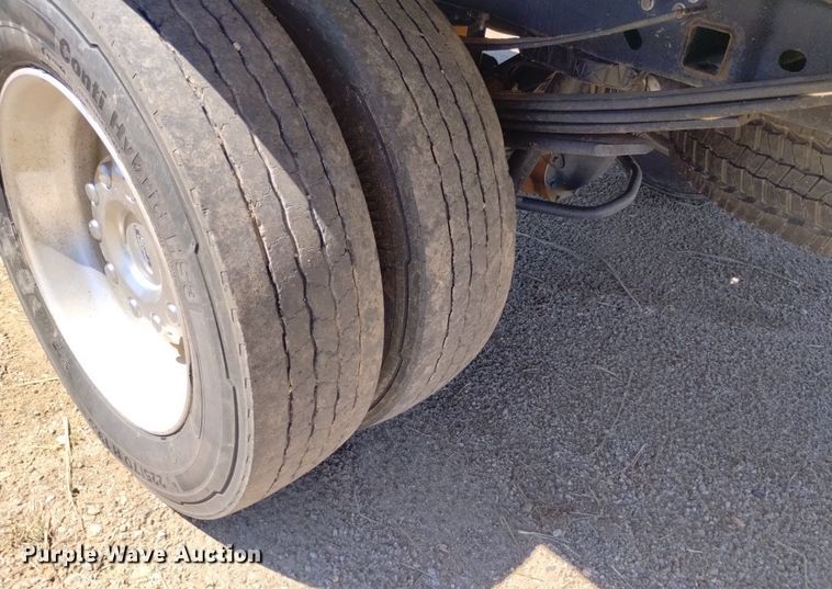 image for item DP3322 2018 Ford F450 Super Duty  Crew Cab flatbed truck