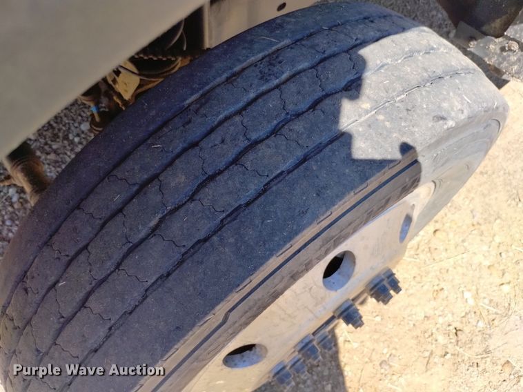 image for item DP3322 2018 Ford F450 Super Duty  Crew Cab flatbed truck